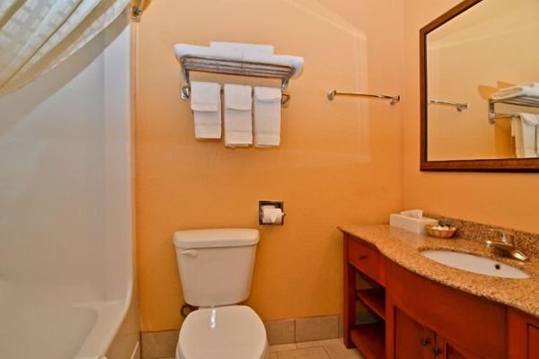 HiWay Inn Express of Broken Bow